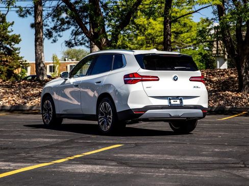 New 2026 BMW X3 xDrive30 w/ Premium Package AWD/4WD image 3
