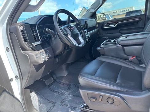 Used 2024 GMC Sierra 1500 SLT AWD/4WD image 47