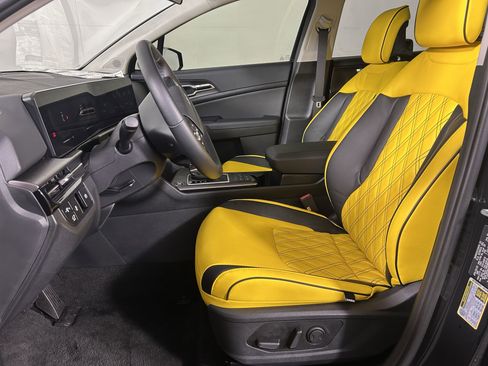 New 2026 Kia Sportage EX w/ EX Panorama Roof Package image 10