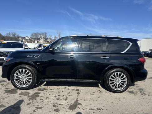 Used 2016 INFINITI QX80 Luxe w/ 22" Wheel Package image 8