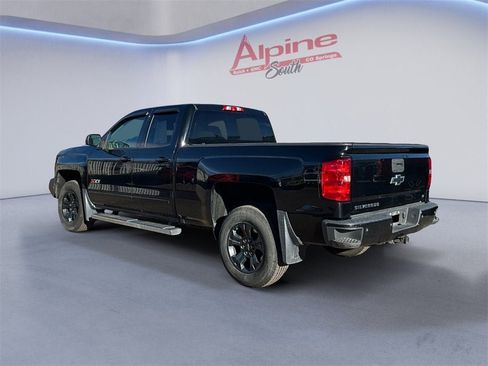 Used 2017 Chevrolet Silverado 1500 LT w/ Midnight Edition image 3