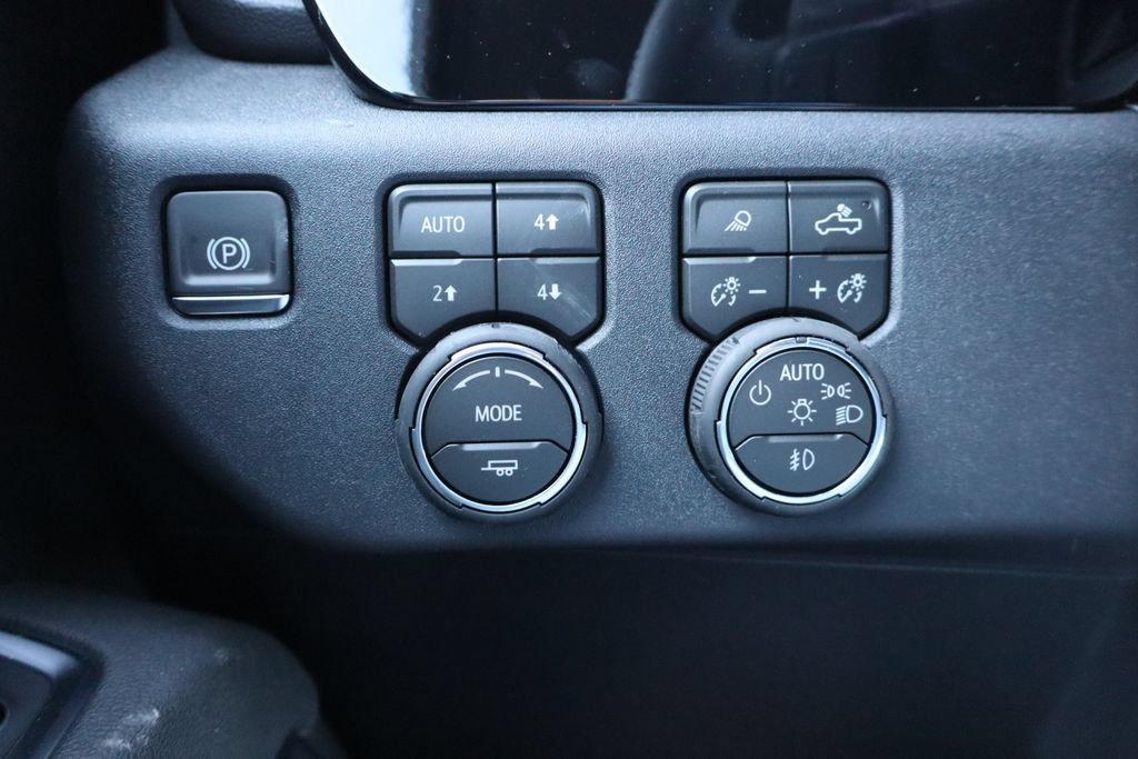 New 2026 Chevrolet Silverado 1500 RST w/ RST All Star Premium Package AWD/4WD image 12