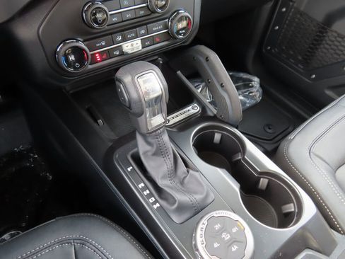 New 2026 Ford Bronco Big Bend w/ Black Diamond Package image 16