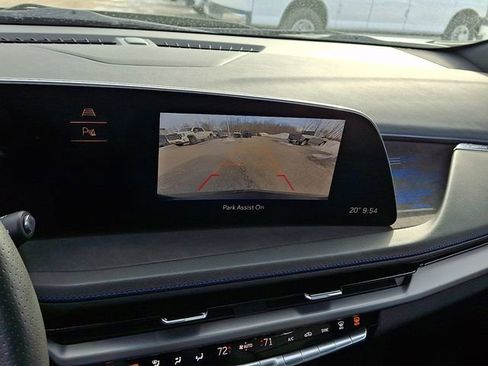 Used 2024 Cadillac XT4 Sport image 22