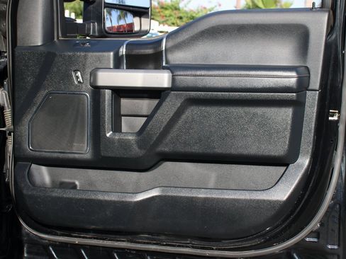 Used 2018 Ford F350 Platinum w/ Platinum Ultimate Package image 48