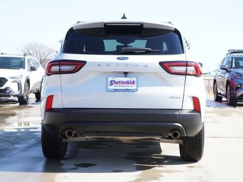 Used 2025 Ford Escape ST-Line image 8