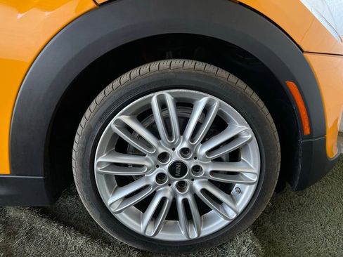 Used 2018 MINI Cooper 2-Door Hardtop image 12