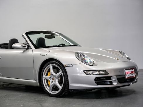 Used 2005 Porsche 911 Carrera S RWD image 39