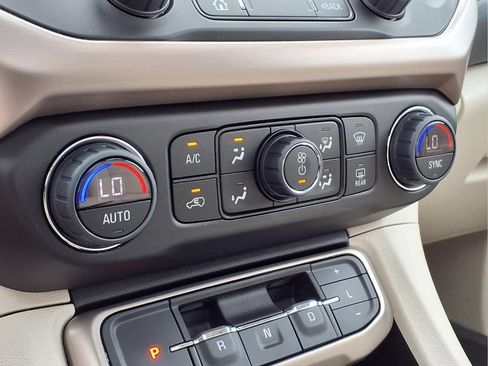 Used 2023 GMC Acadia Denali w/ Denali Ultimate Package AWD/4WD image 23