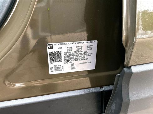 Used 2023 Chevrolet Equinox LT AWD/4WD image 34