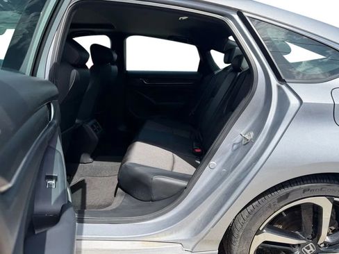 Used 2018 Honda Accord Sport image 28