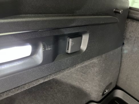 Certified 2023 Buick Envision Essence image 30