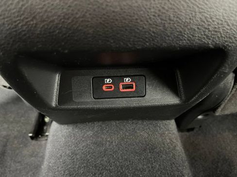 Used 2023 Nissan Altima 2.5 SR FWD image 44