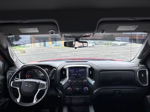 Used 2021 Chevrolet Silverado 1500 LT Trail Boss AWD/4WD image 11