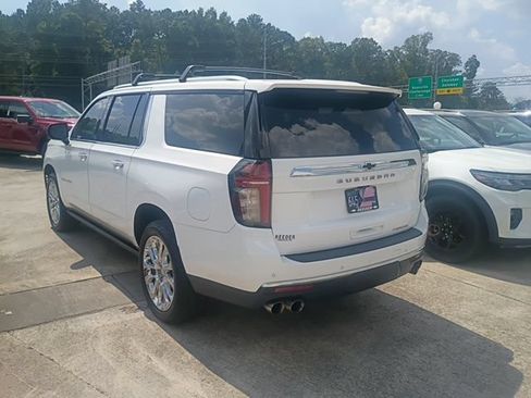 Used 2023 Chevrolet Suburban Premier AWD/4WD image 6