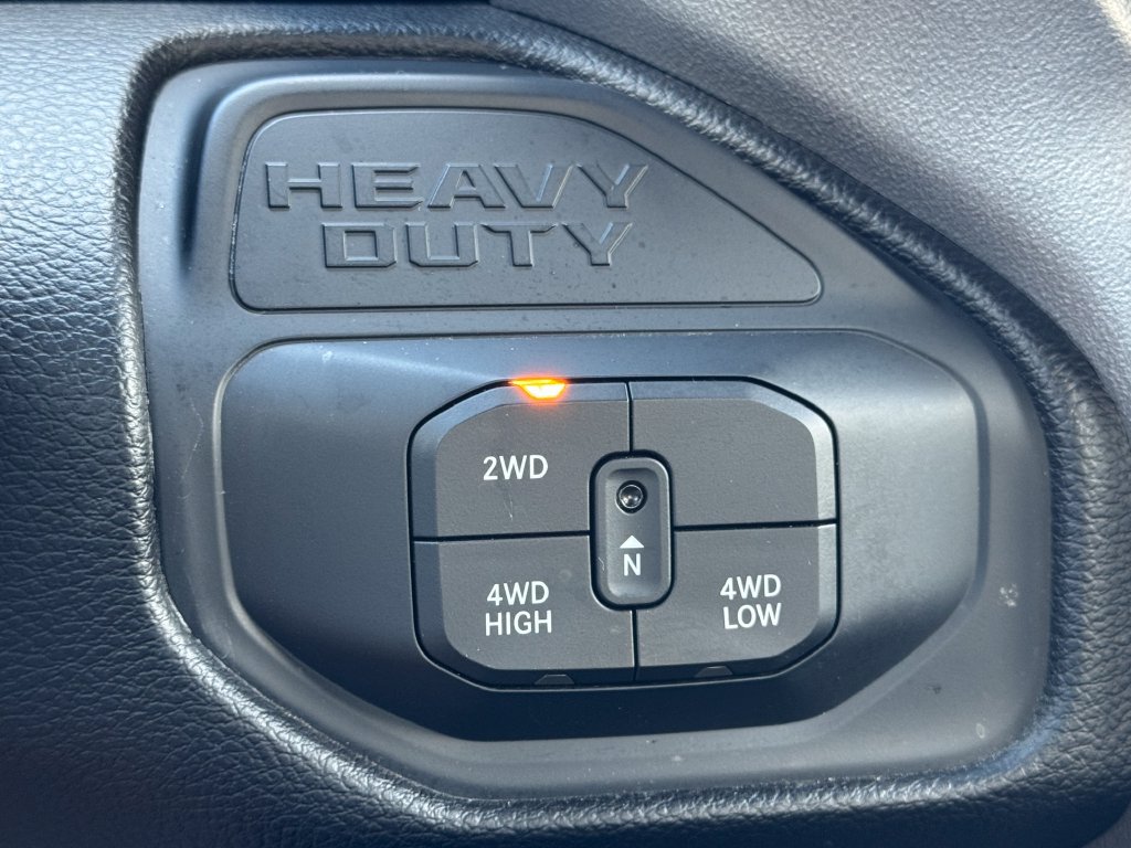 Used 2025 RAM 2500 Big Horn AWD/4WD image 26