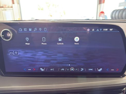 New 2026 Chevrolet Traverse LT image 15