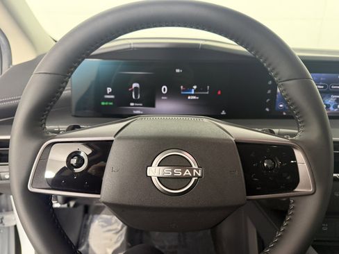 Used 2025 Nissan Murano SV image 21