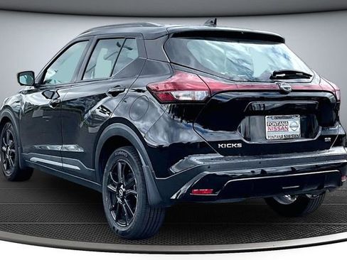 Certified 2023 Nissan Kicks SR w/ SR Premium Package FWD image 4
