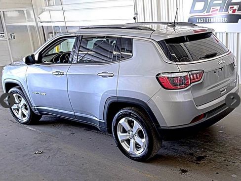 Used 2020 Jeep Compass Latitude FWD image 7