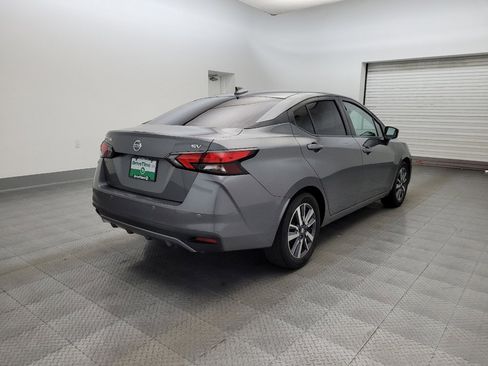 Used 2020 Nissan Versa SV image 9