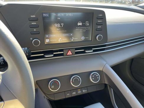 New 2026 Hyundai Elantra SE image 12