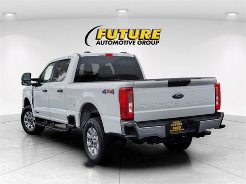 Certified 2024 Ford F250 XLT image 8