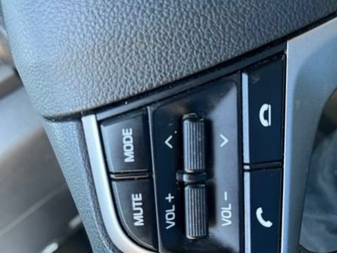 Used 2021 Hyundai Accent SE FWD image 21