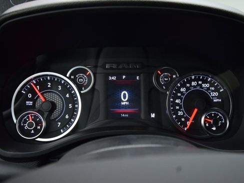 New 2026 RAM 1500 4x4 Crew Cab image 20