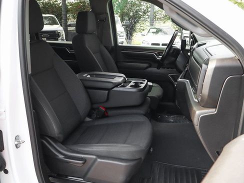 Used 2024 Chevrolet Silverado 2500 LT AWD/4WD image 42