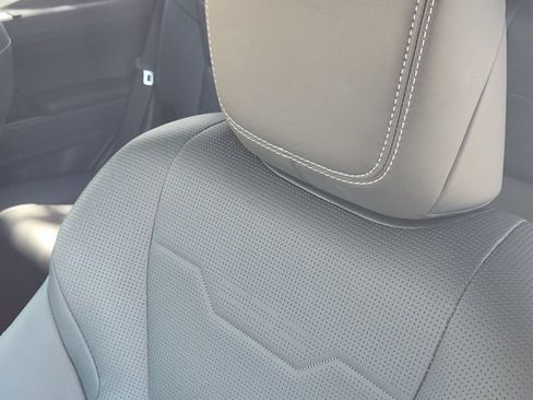 Used 2026 Lexus GX 550 w/ Cold Area Package AWD/4WD image 15