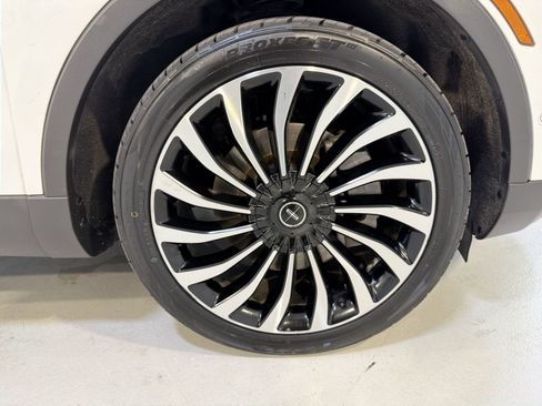 Used 2022 Lincoln Nautilus Black Label image 30