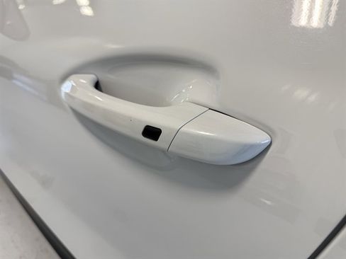 Used 2021 Hyundai Veloster Turbo image 8