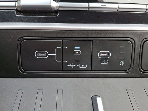 Certified 2024 Hyundai Santa Fe Limited image 25