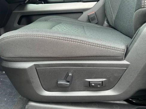 New 2026 RAM 2500 Big Horn AWD/4WD image 15