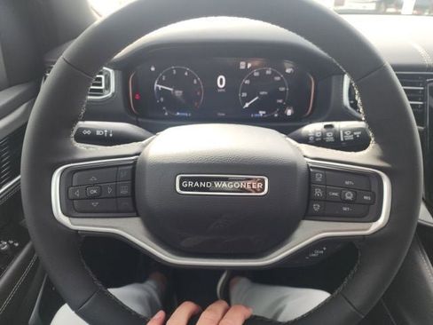 New 2026 Jeep Grand Wagoneer Limited image 17