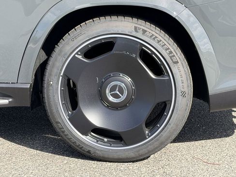 New 2026 Mercedes-Benz GLS 63 AMG 4MATIC image 15