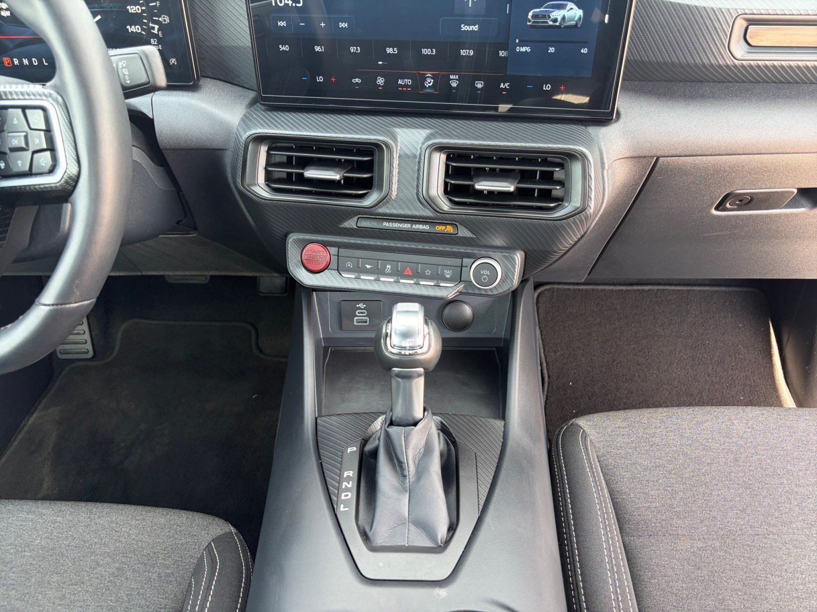 Certified 2025 Ford Mustang Coupe RWD image 18