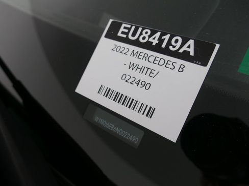 Used 2022 Mercedes-Benz GLC 43 AMG 4MATIC Coupe image 36