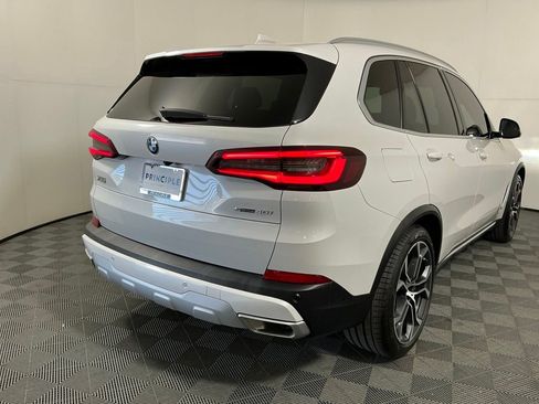 Certified 2023 BMW X5 sDrive40i w/ Premium Package RWD image 2