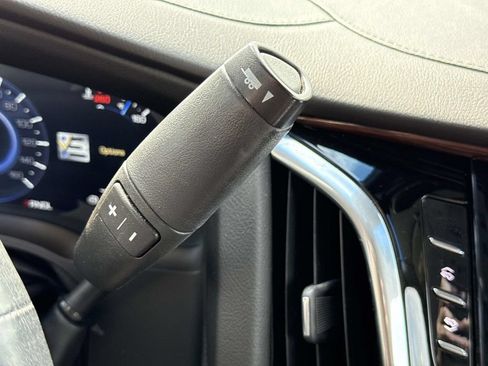 Used 2019 Cadillac Escalade Premium Luxury AWD/4WD image 38