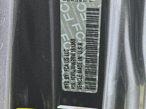 Used 2024 Jeep Wrangler Unlimited AWD/4WD image 12