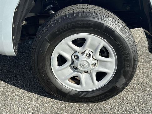 Certified 2020 Toyota Tundra SR5 image 30