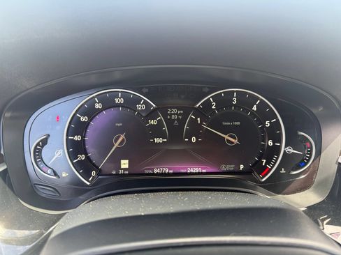 Used 2019 BMW 530i w/ Convenience Package RWD image 16