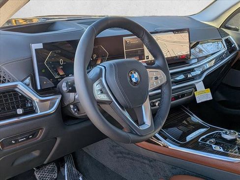 New 2026 BMW X7 xDrive40i w/ Executive Package image 3
