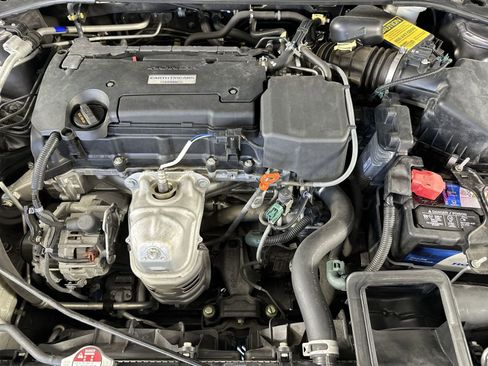 Used 2017 Honda Accord EX-L image 28