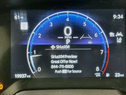Used 2024 Toyota Corolla Cross XLE AWD/4WD image 17