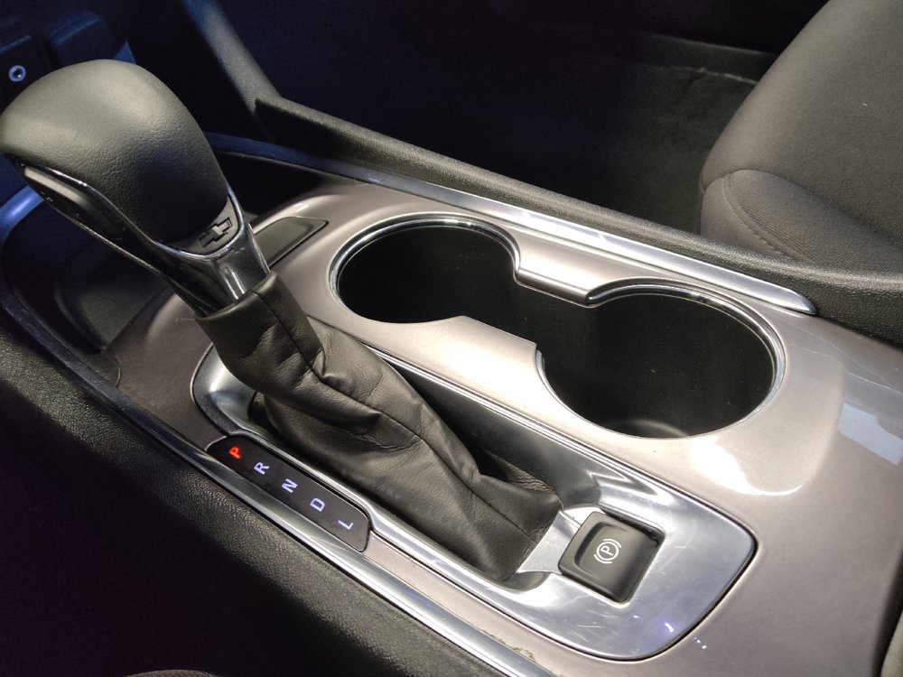 Used 2023 Chevrolet Malibu LT FWD image 26