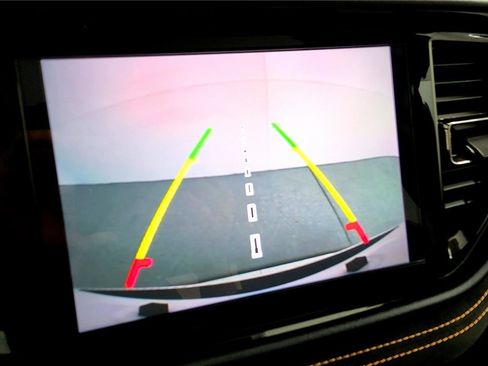 Used 2023 Dodge Durango R/T w/ Hemi Orange Plus Package image 22