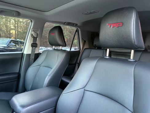 Used 2021 Toyota 4Runner Venture w/ Moonroof Package image 13